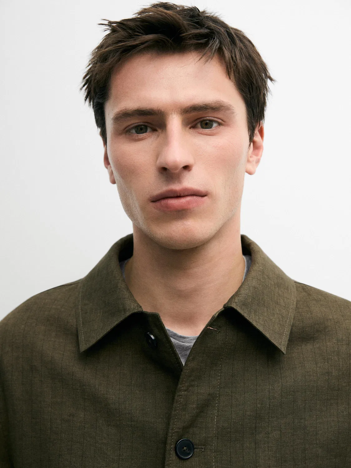 Рубашка-Куртка из 100% льна с карманами и полосатой отделкой Massimo Dutti, зеленый — фото 4