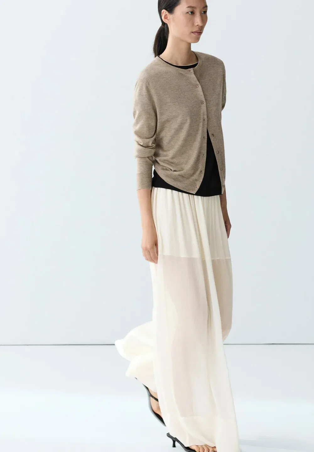 Кардиган с круглым вырезом, тонкой вязки Massimo Dutti, Beige — фото 3