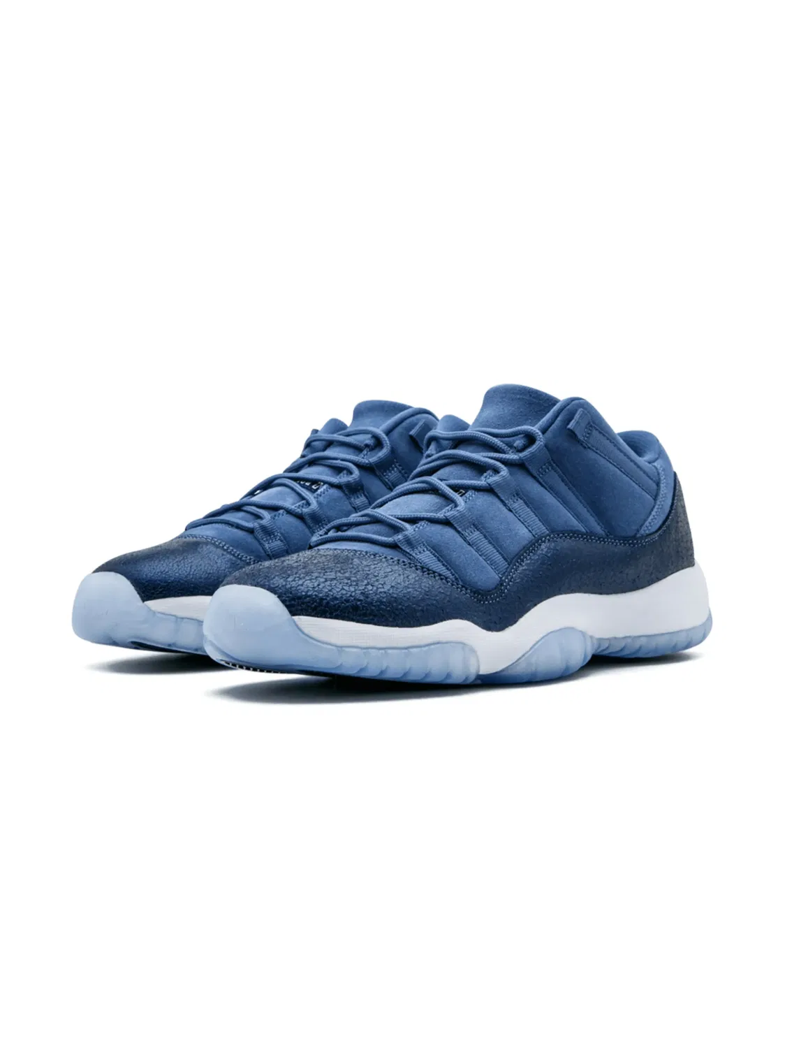Кроссовки Air Jordan 11 Retro Low GG "Blue Moon" — фото 2