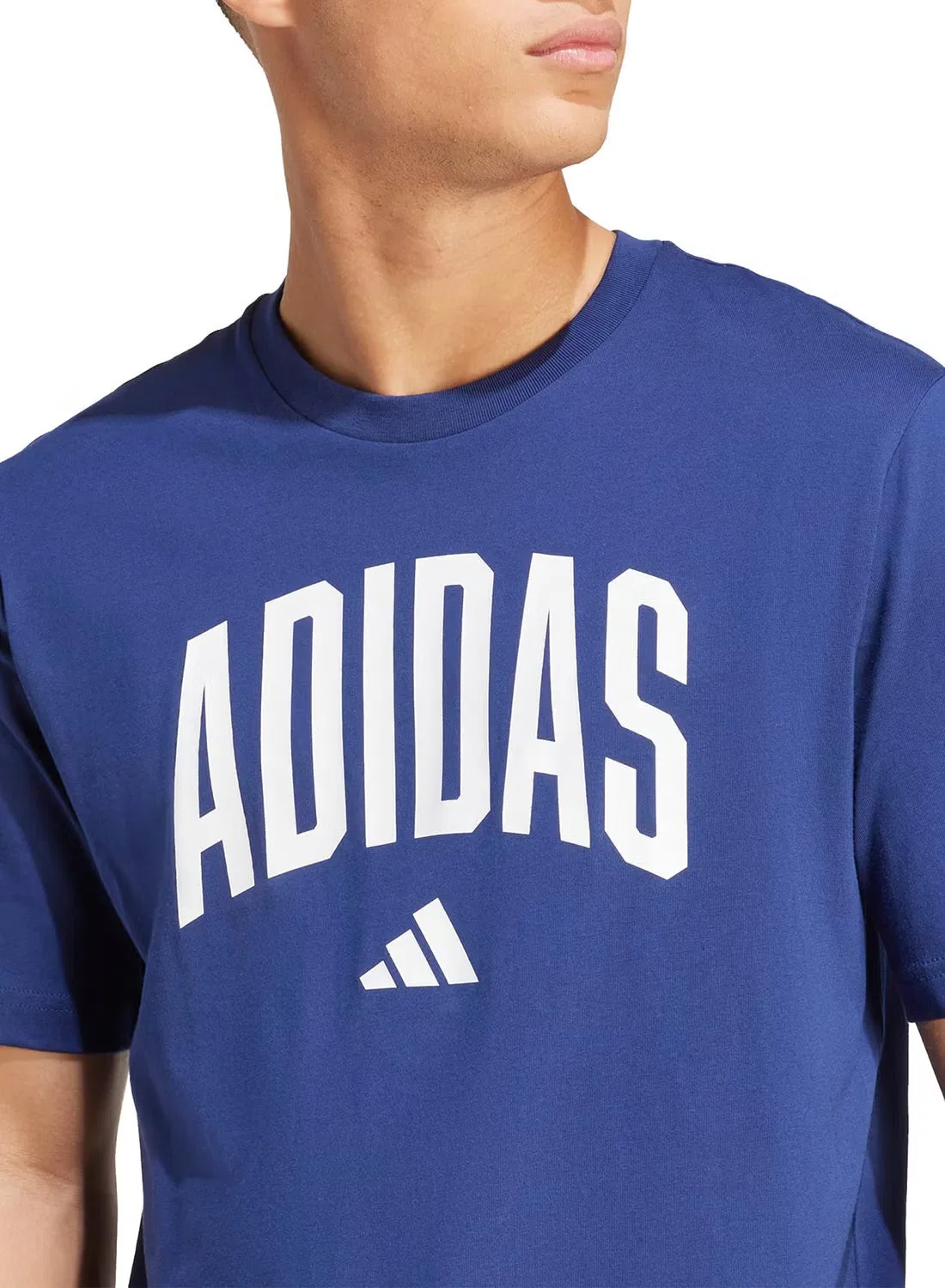 Футболка с графическим принтом Collegiate Adidas, темно-синяя — фото 3
