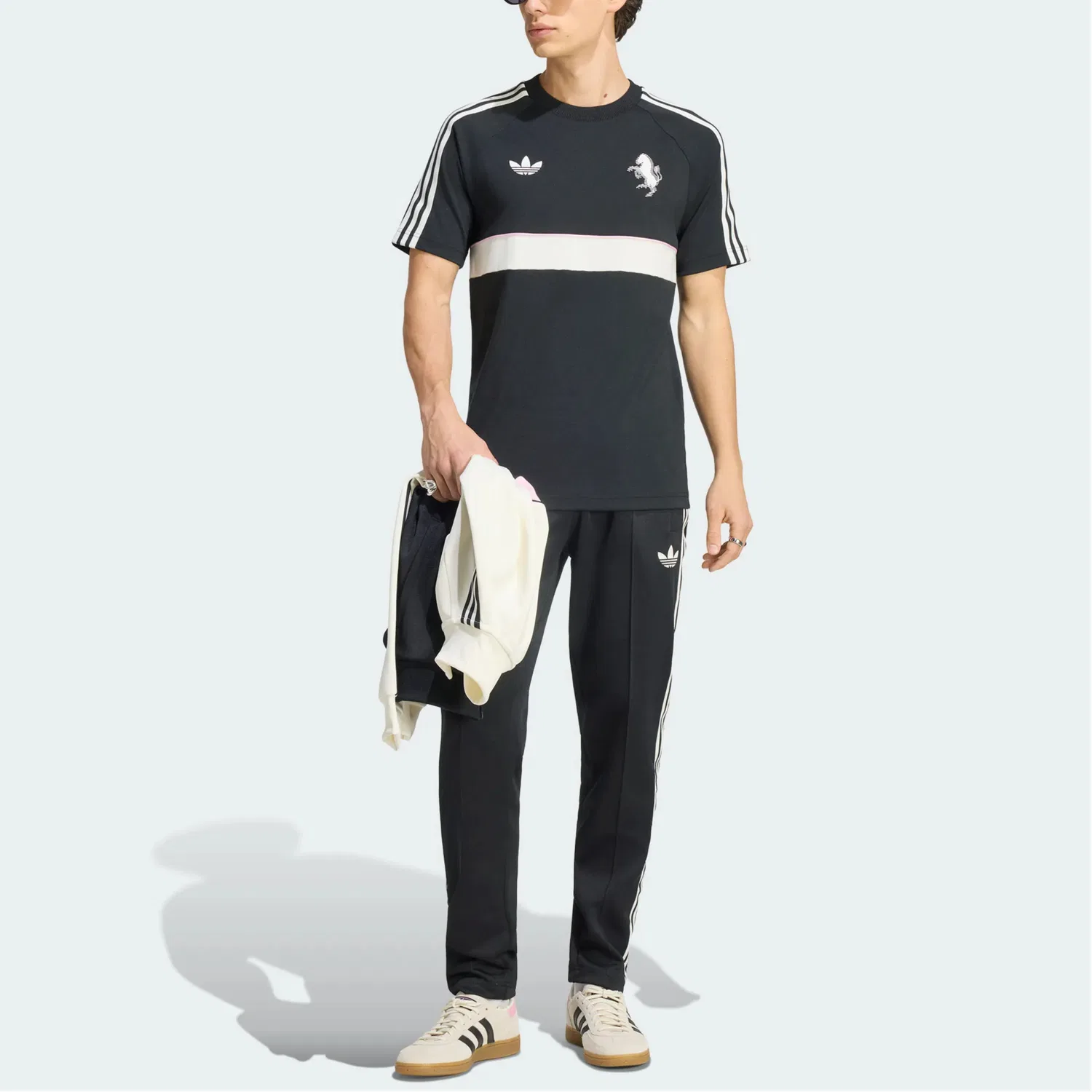Мужская футболка с круглым вырезом Juventus Adidas Originals, черный — фото 3
