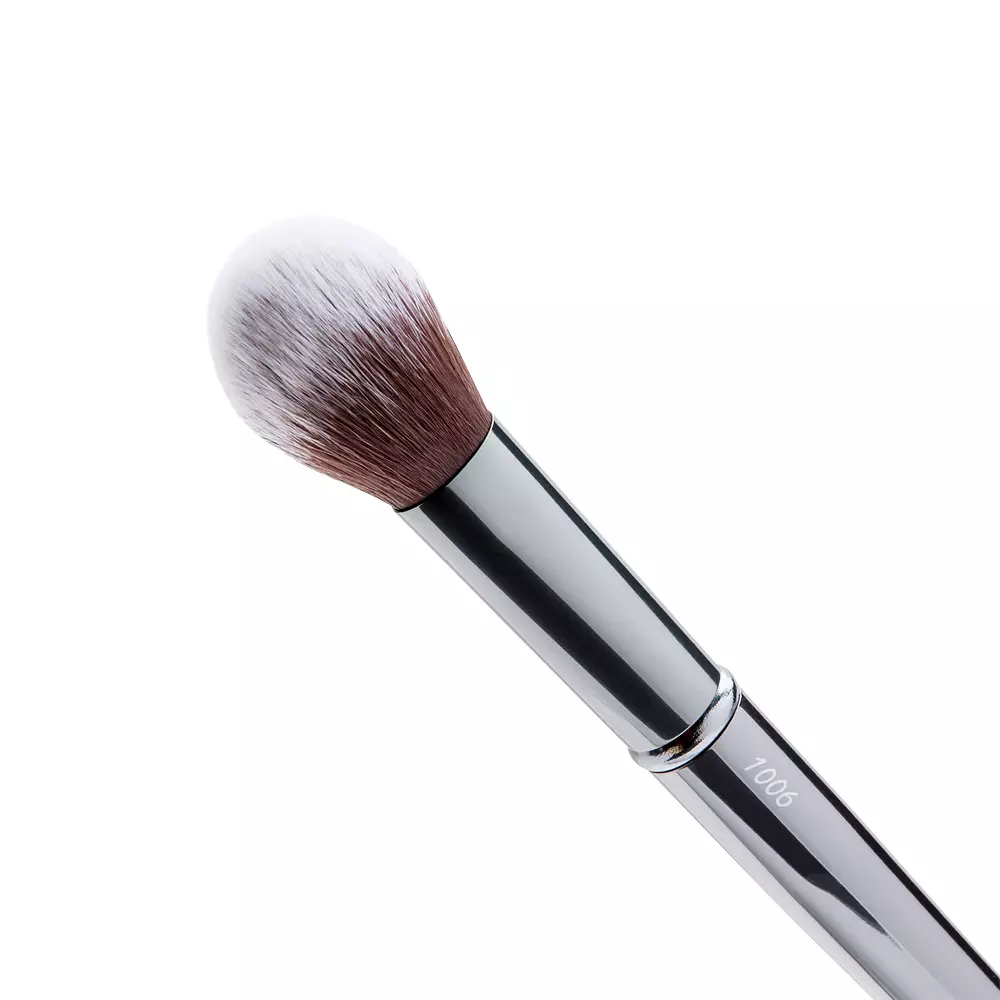 Кисть для лица Luxury grey brocha para iluminador 1006 Maiko, 1 шт. — фото 3