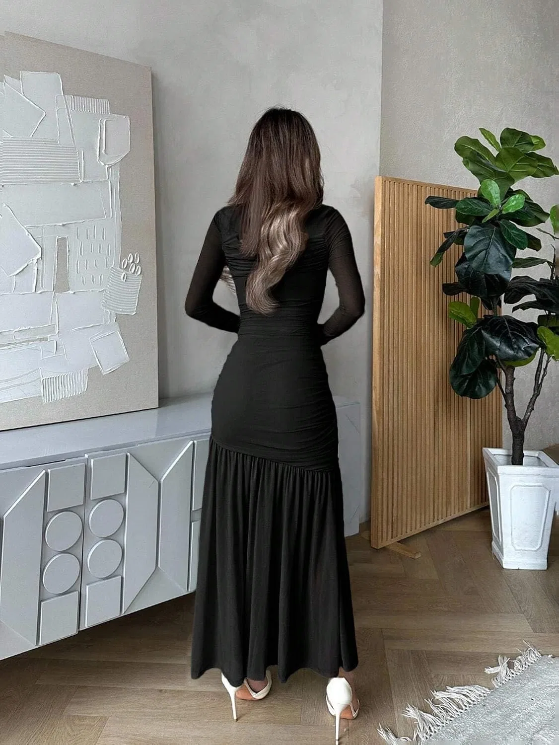 Женское облегающее платье с длинным рукавом с воланами, Black — фото 2