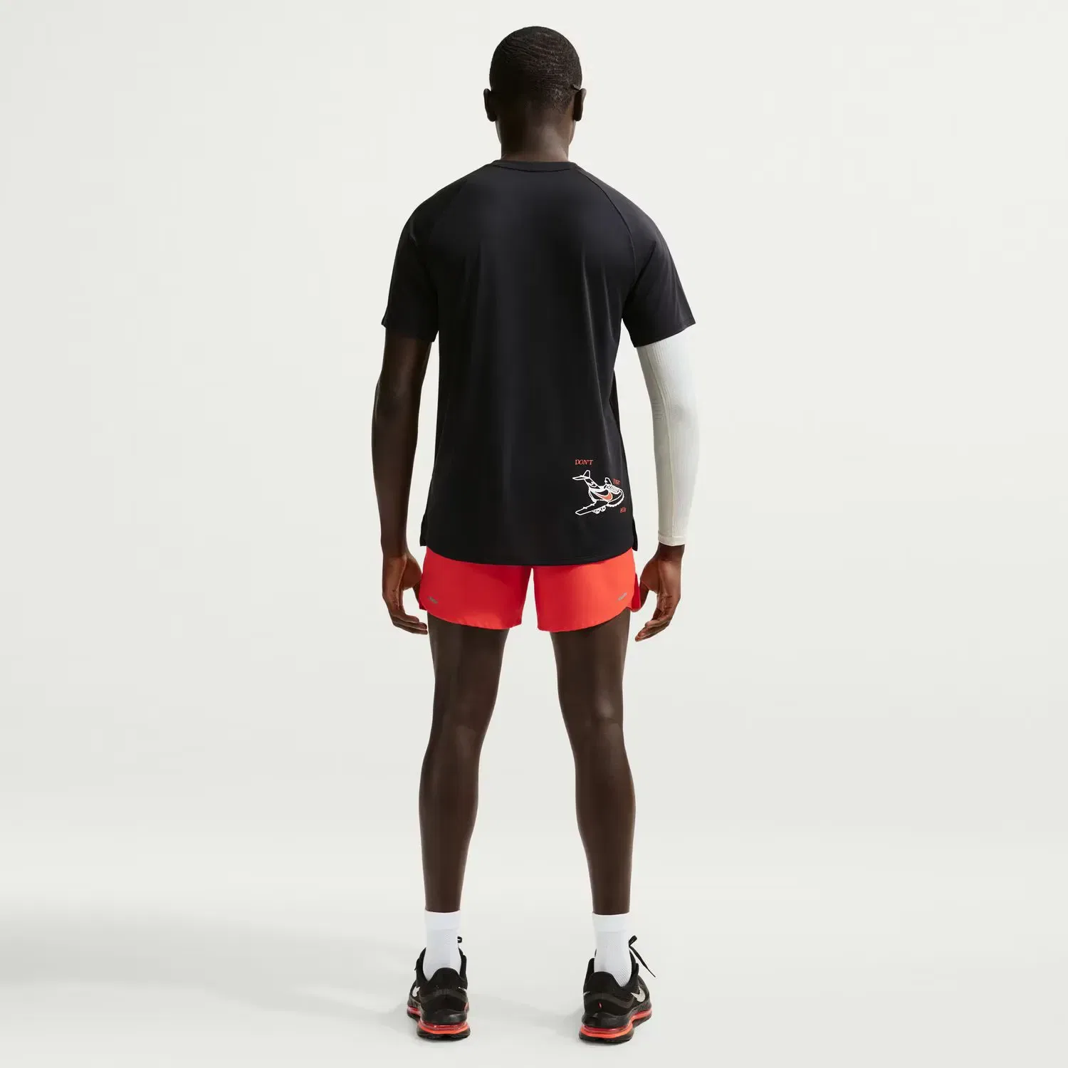 Мужская футболка с технологией Dri-FIT ADV Nike, Negro — фото 2