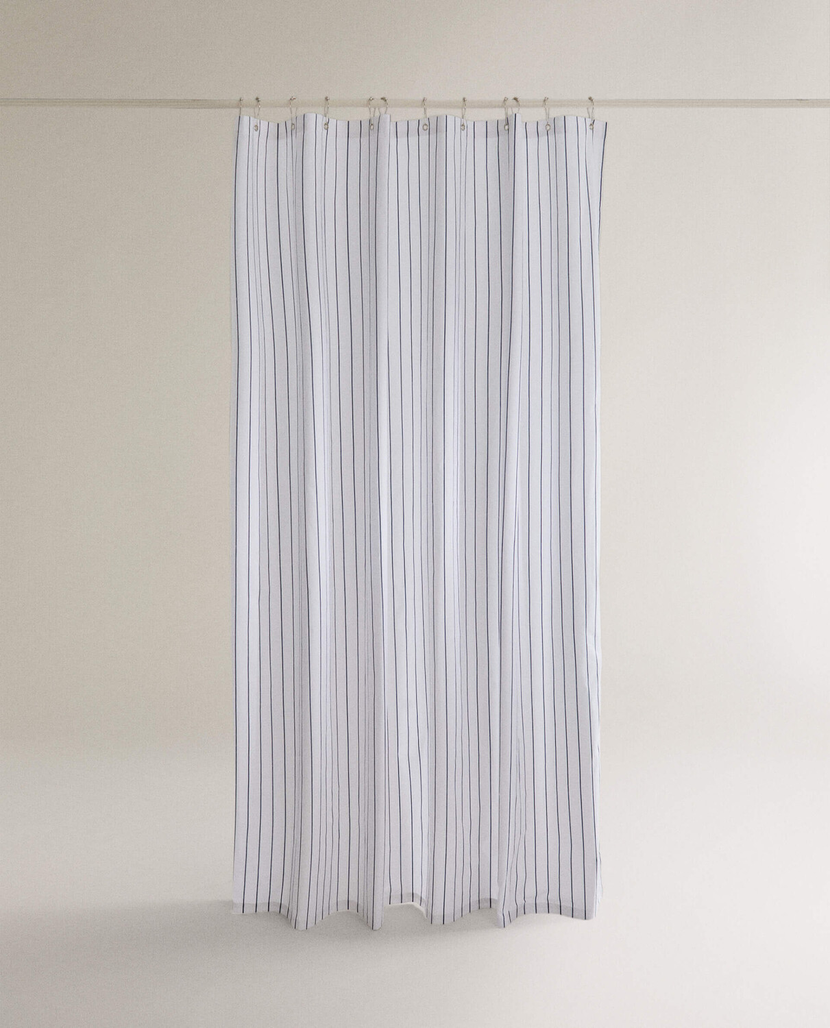 

Занавеска для душа Zara Home Striped Cotton, белый/синий