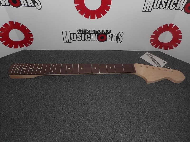 

Лицензия Allparts Fender Замена кленового грифа для Jaguar - JGRO