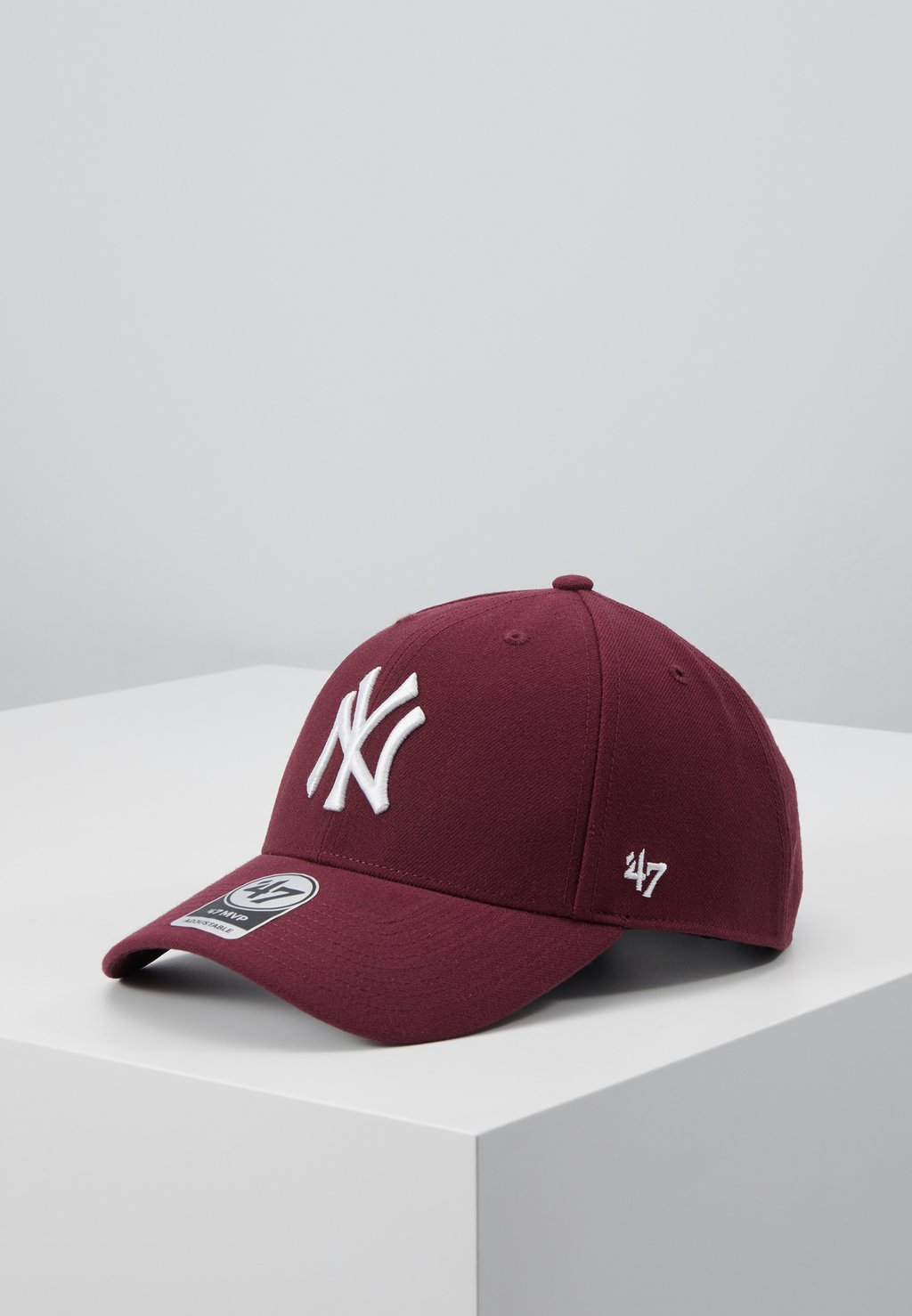 

Бейсболка NEW YORK YANKEES SNAPBACK UNISEX '47, бордовый