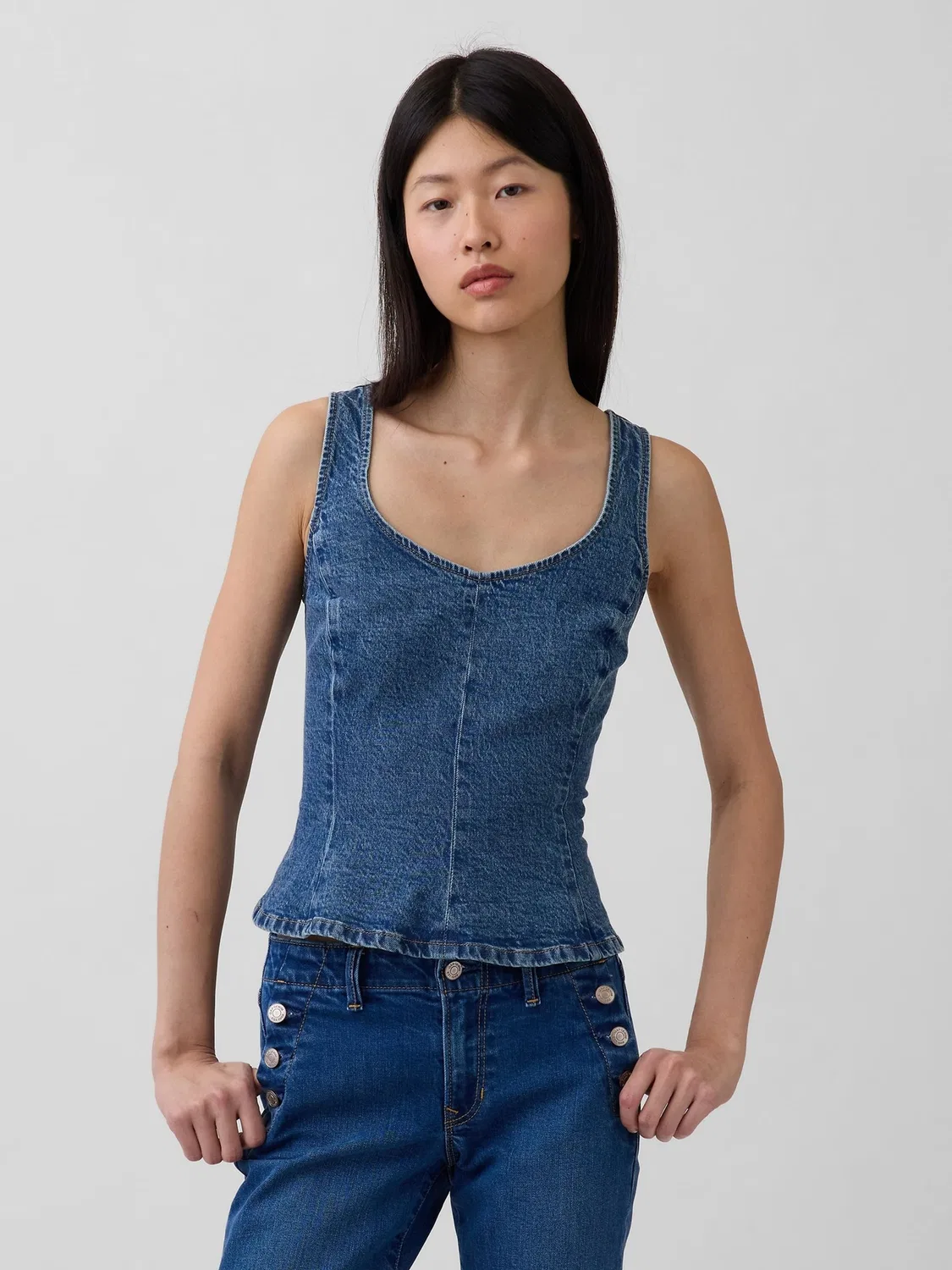 Топ джинсовый приталенный с пеплумом Gap, Medium Wash