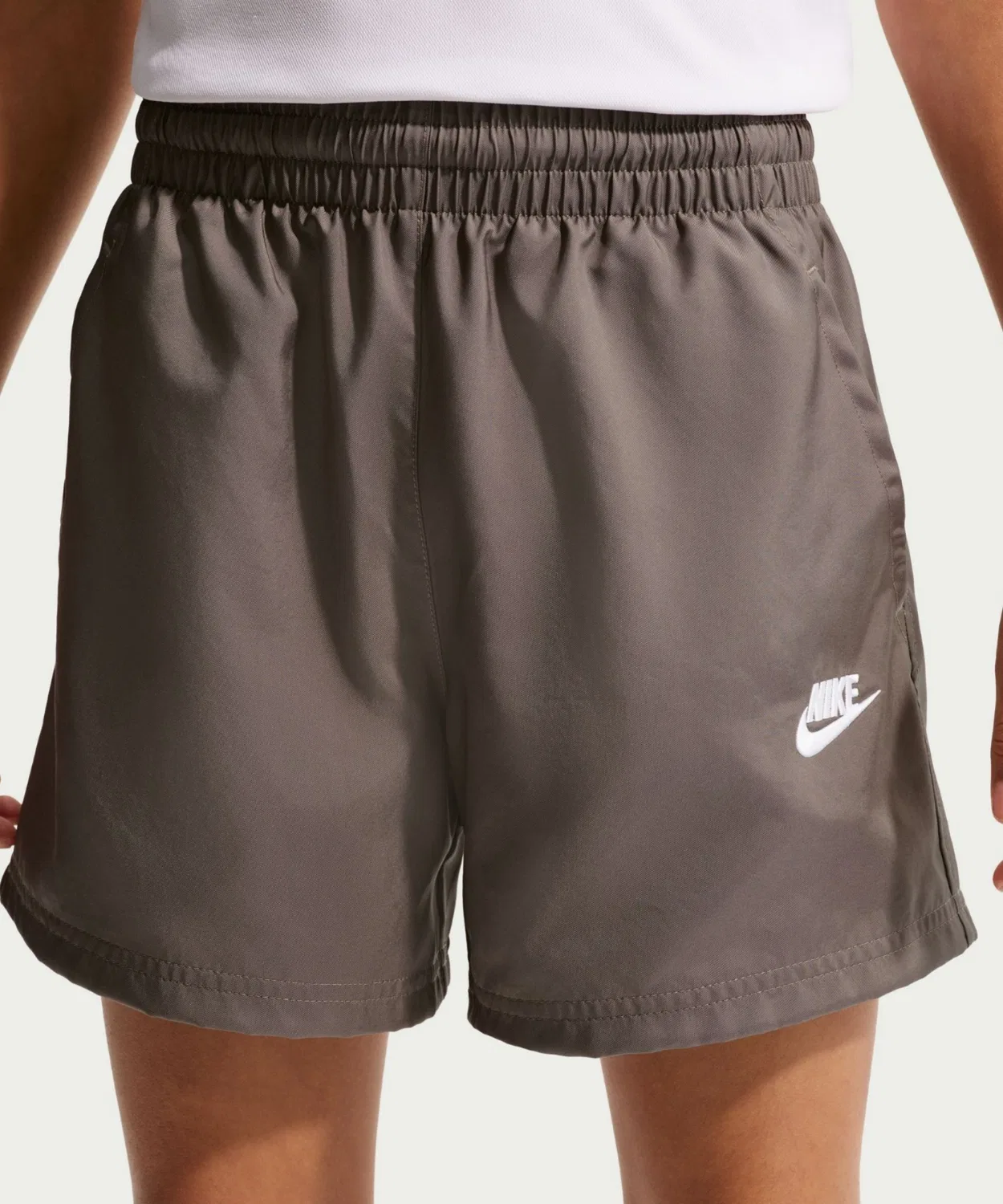 Детские шорты из у woven-ткани Nike Sportswear Club Cave Stone, Серый