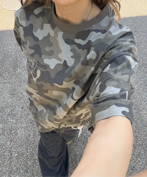 

Футболка с декором стразами Sedacle, цвет хаки