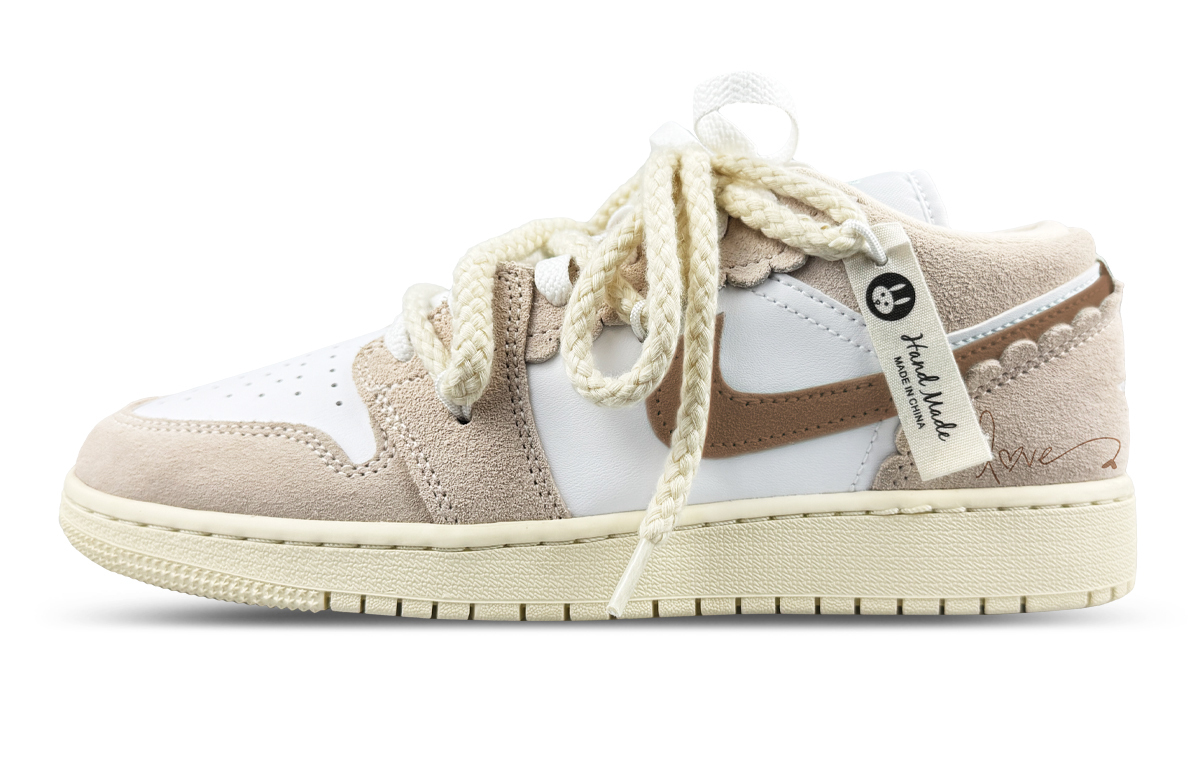 

Детские баскетбольные кроссовки Air 1 Grade School Jordan, белый