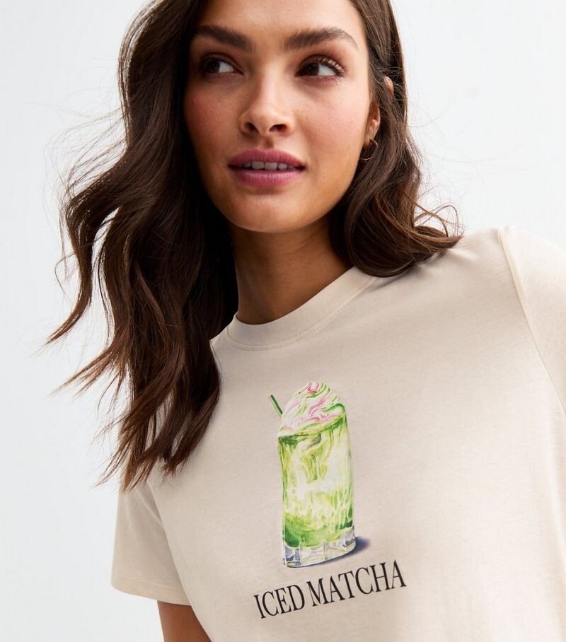 

Off-White Футболка для подруги с принтом матча Iced Matcha New Look, белый
