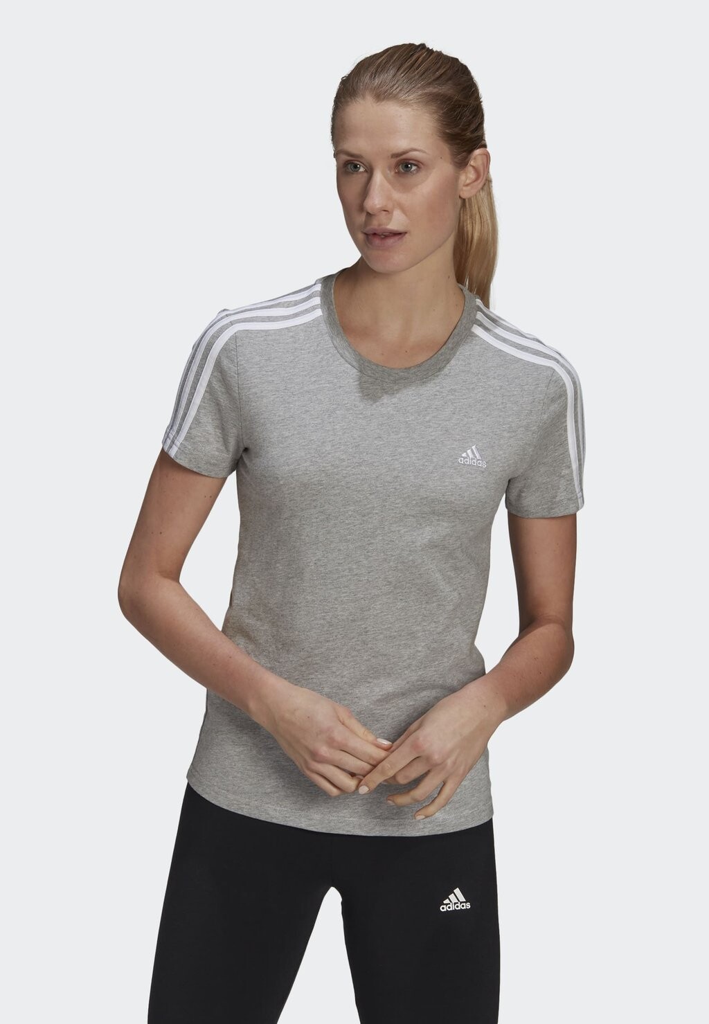 

Футболка с принтом Adidas