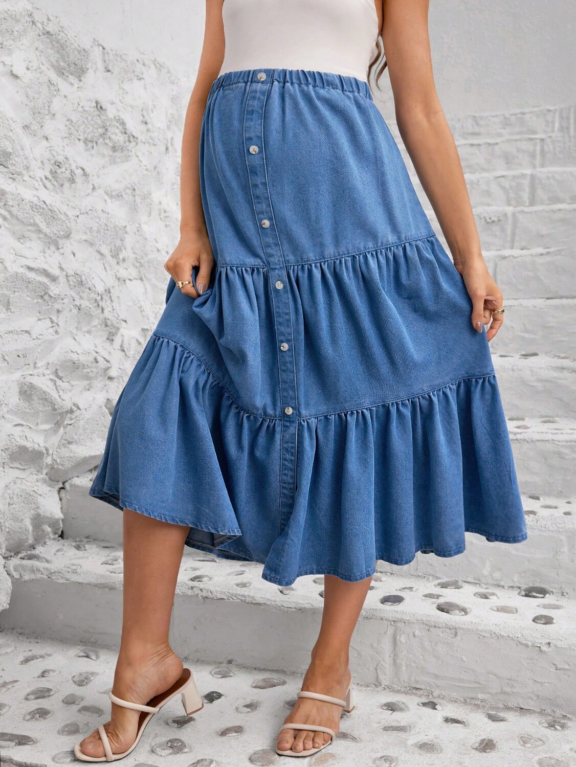

SHEIN джинсовая юбка для беременных Повседневная многослойная юбка А-силуэта с эластичной резинкой на талии синего цвета, светлый джинсовый цвет.