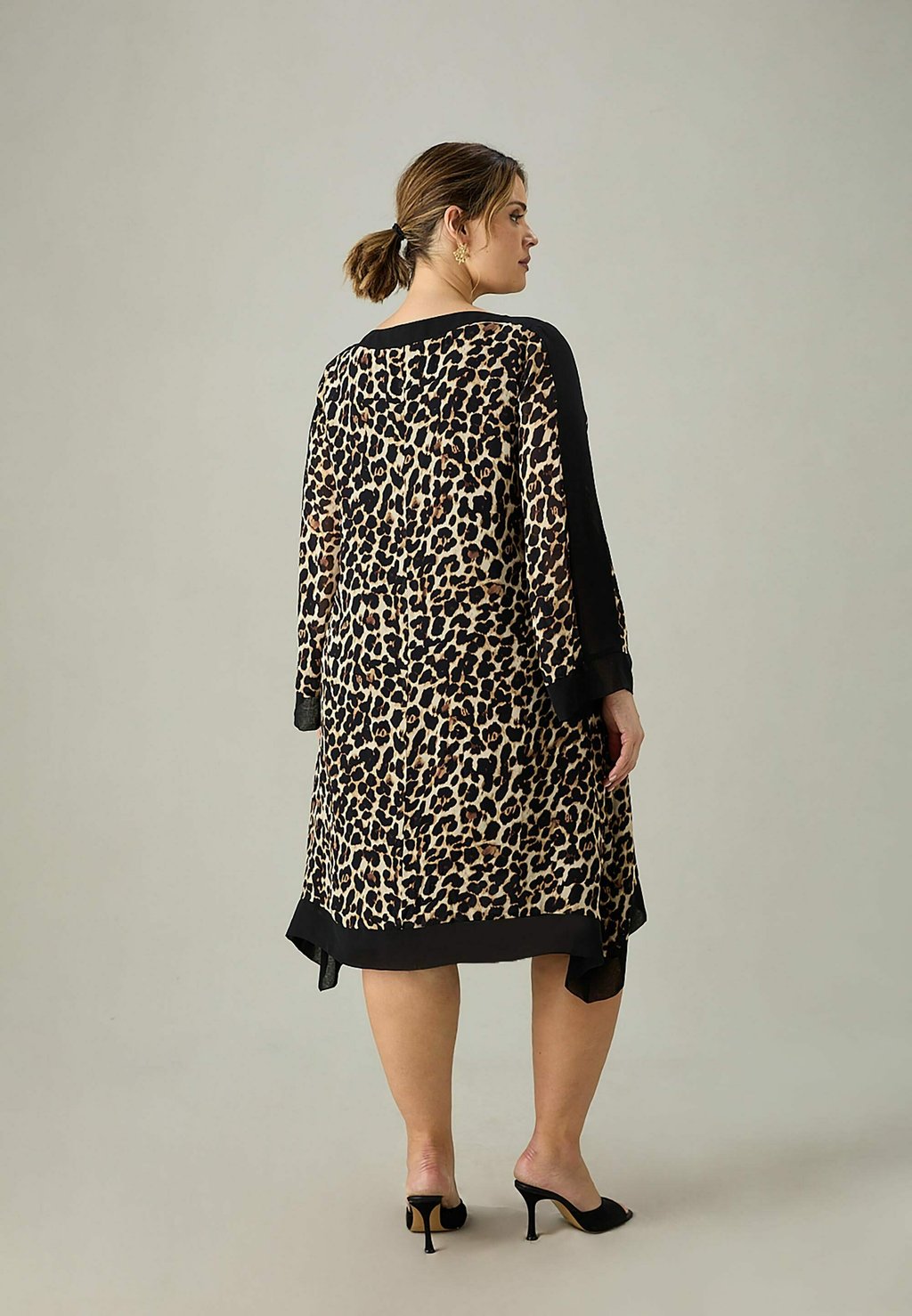 

Повседневное платье LEOPARD KAFTAN Live Unlimited London, коричневый