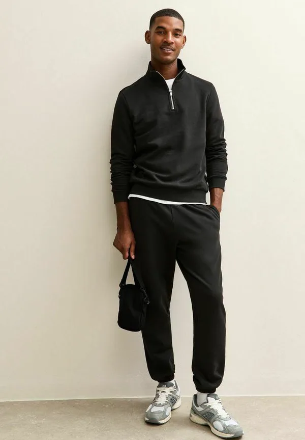 

Обычная толстовка на молнии до середины груди New Look, Black, Черный, Обычная толстовка на молнии до середины груди New Look, Black