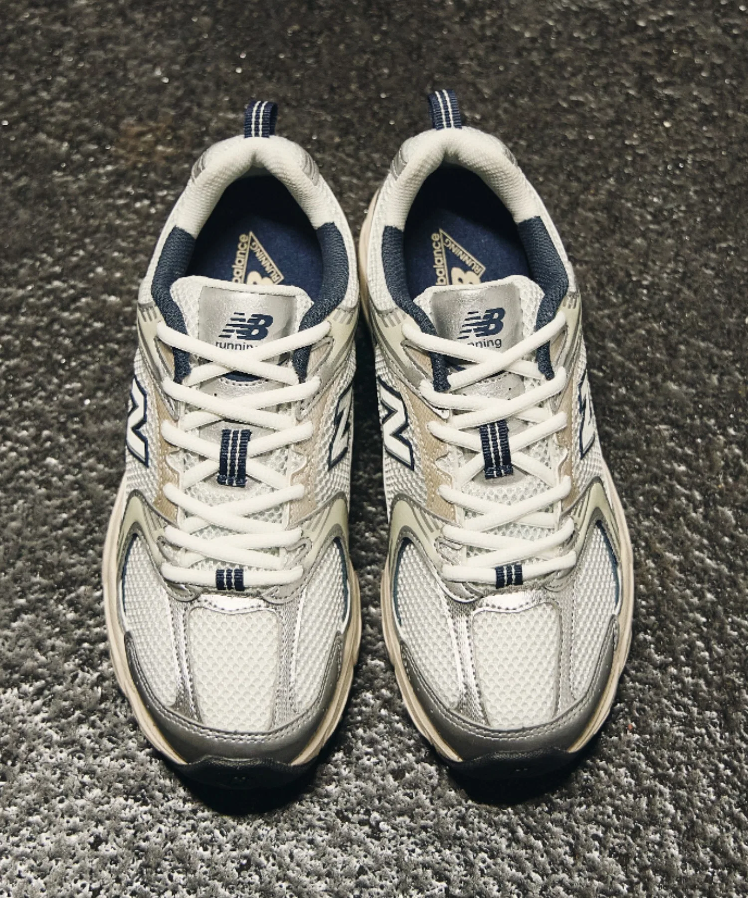 Унисекс кроссовки New Balance MR530 серебристые — фото 3