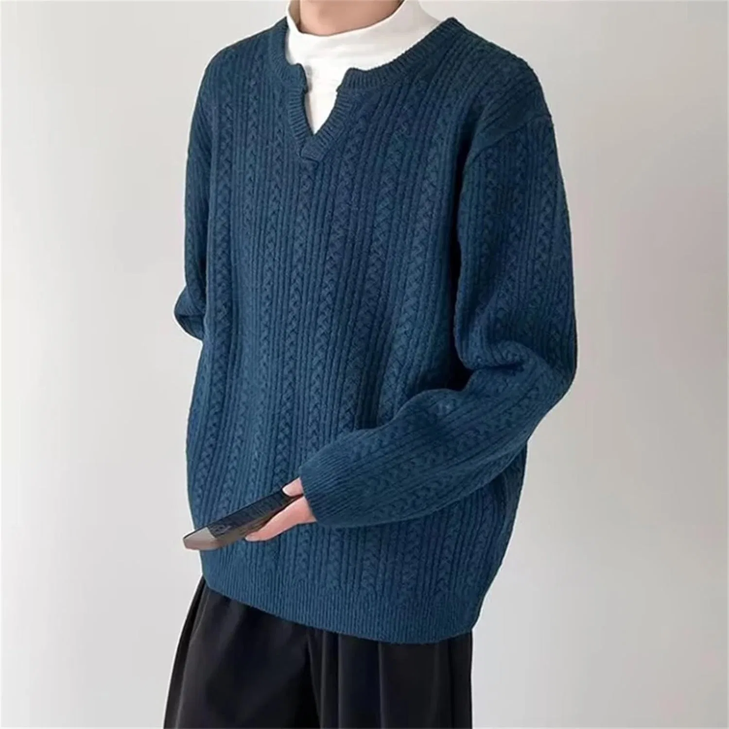 Мужской однотонный повседневный свитер Trendy Crochet Knitted Vintage с длинными рукавами и V-образным вырезом Generic, синий — фото 2
