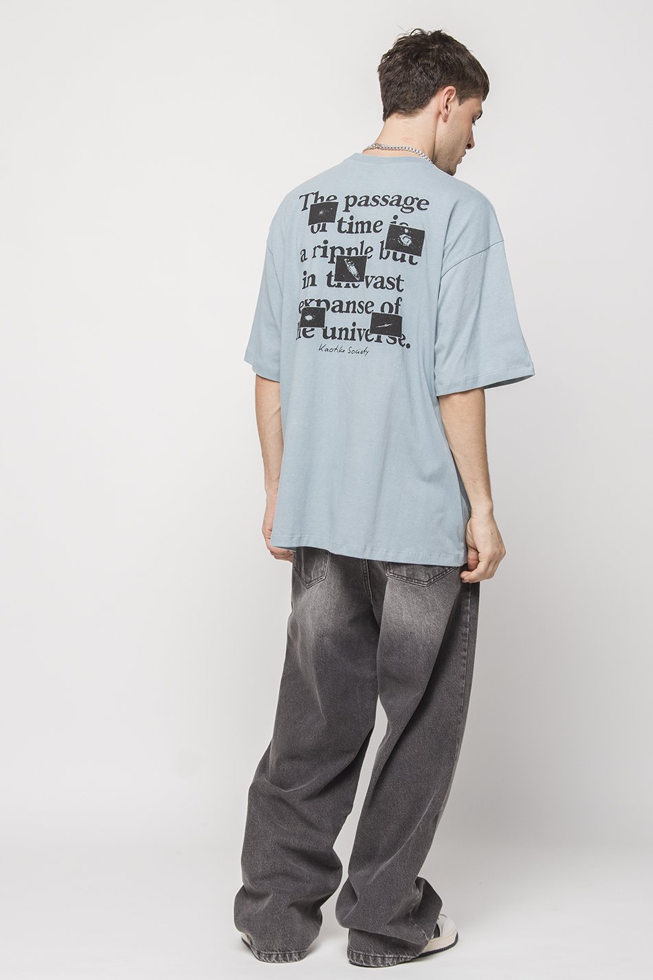 

Футболка с принтом UNIVERSE QUOTE UNISEX Kaotiko, серый