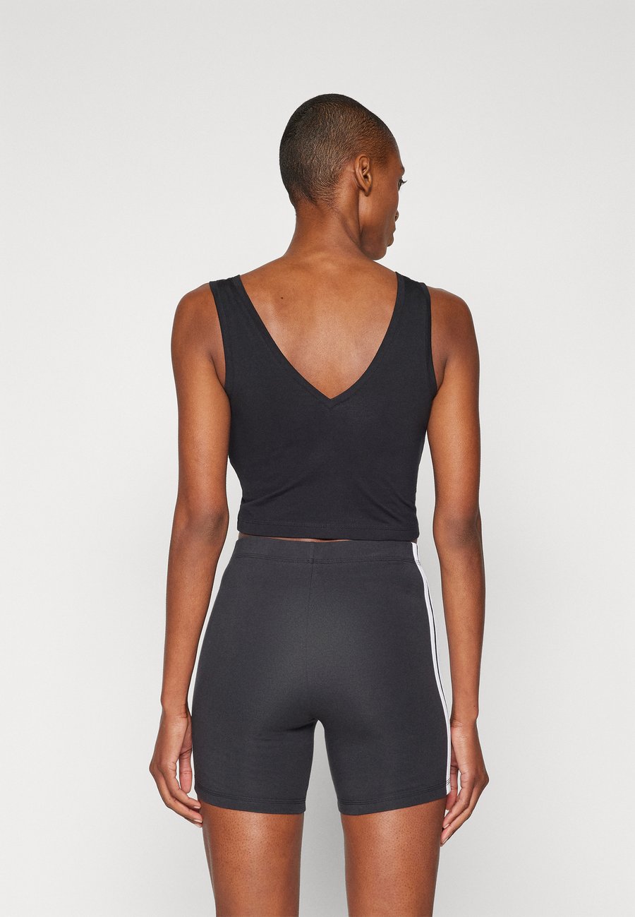 Топ Adidas Sportswear ESSENTIALS SMALL LOGO LIFESTYLE, Black White/Black — фото 3