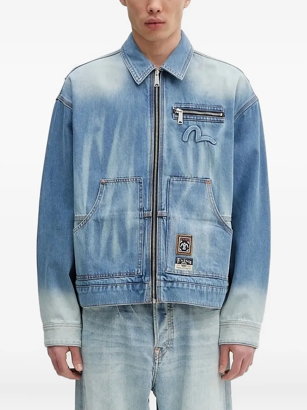 

Джинсовая куртка с тисненым логотипом EVISU, синий