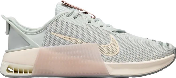 

Кроссовки Wmns Metcon 9 EasyOn 'Light Silver Guava Ice', серый