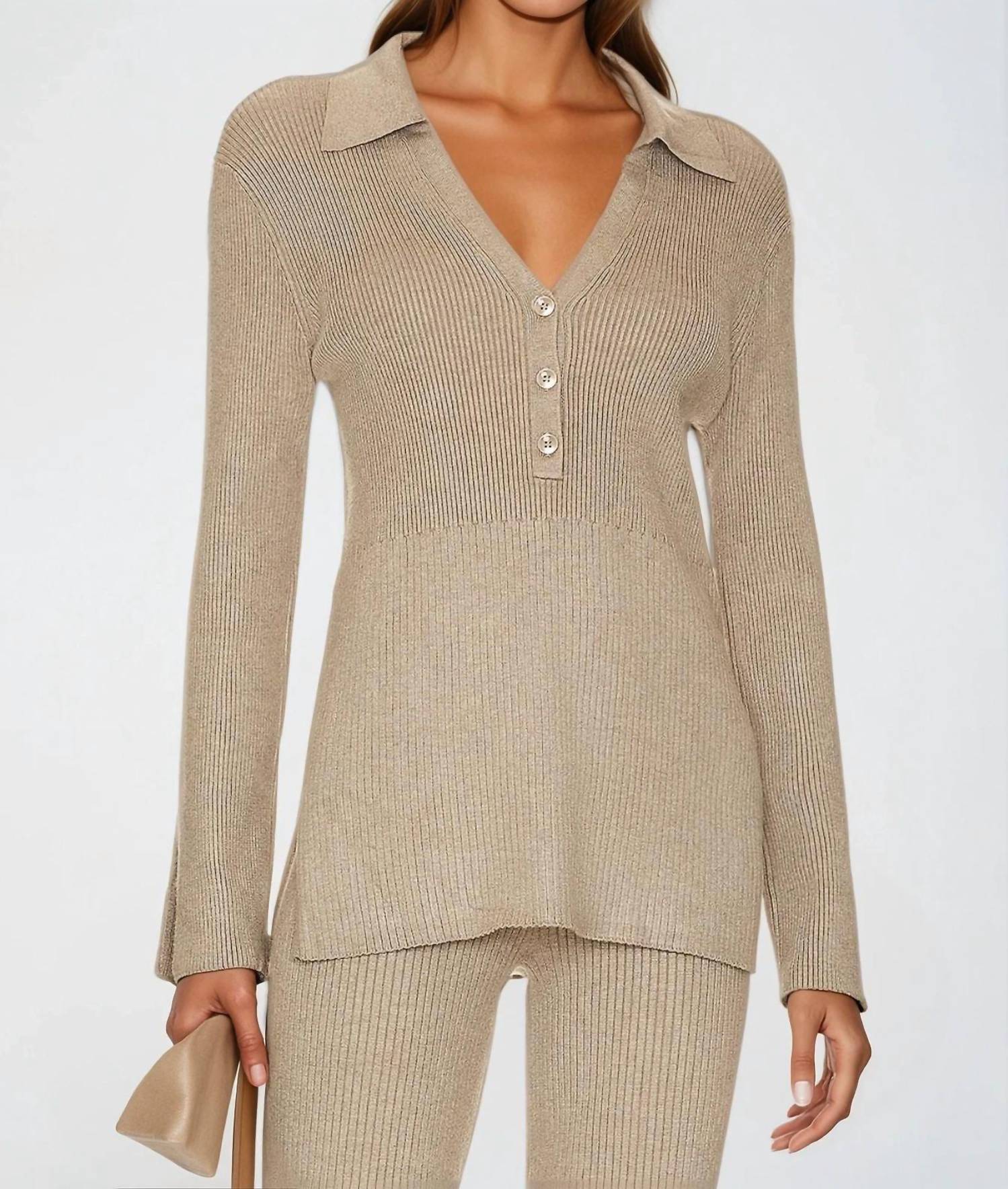 

Женский топ-поло Gemma Ribbed бежевого цвета 524 America, бежевый