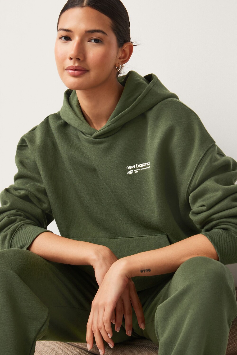 

Толстовка Linear Heritage из ворсованного флиса New Balance, зеленый