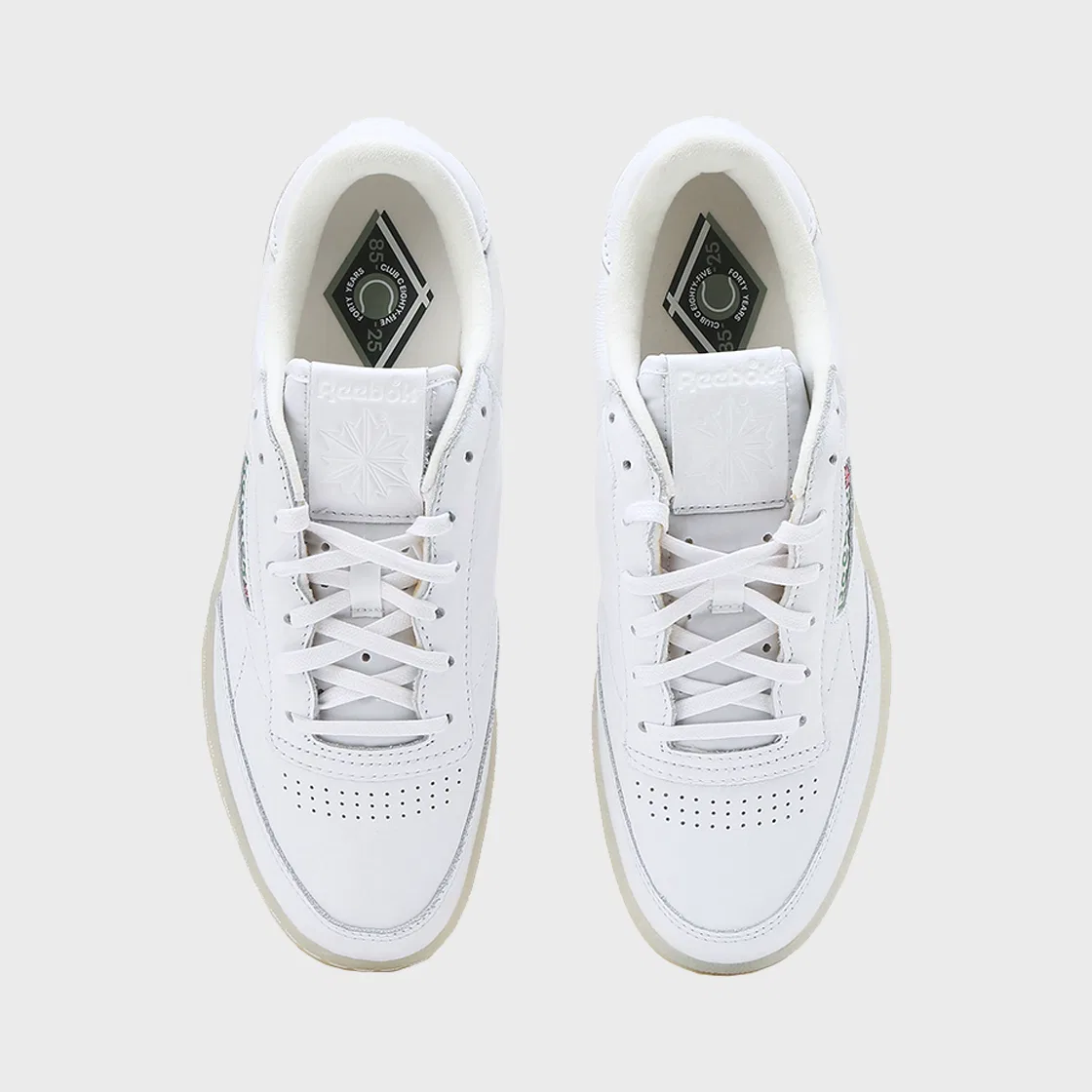 Мужские низкие кеды Club C 85 Vintage 40th бело-зелёные от Reebok — фото 3