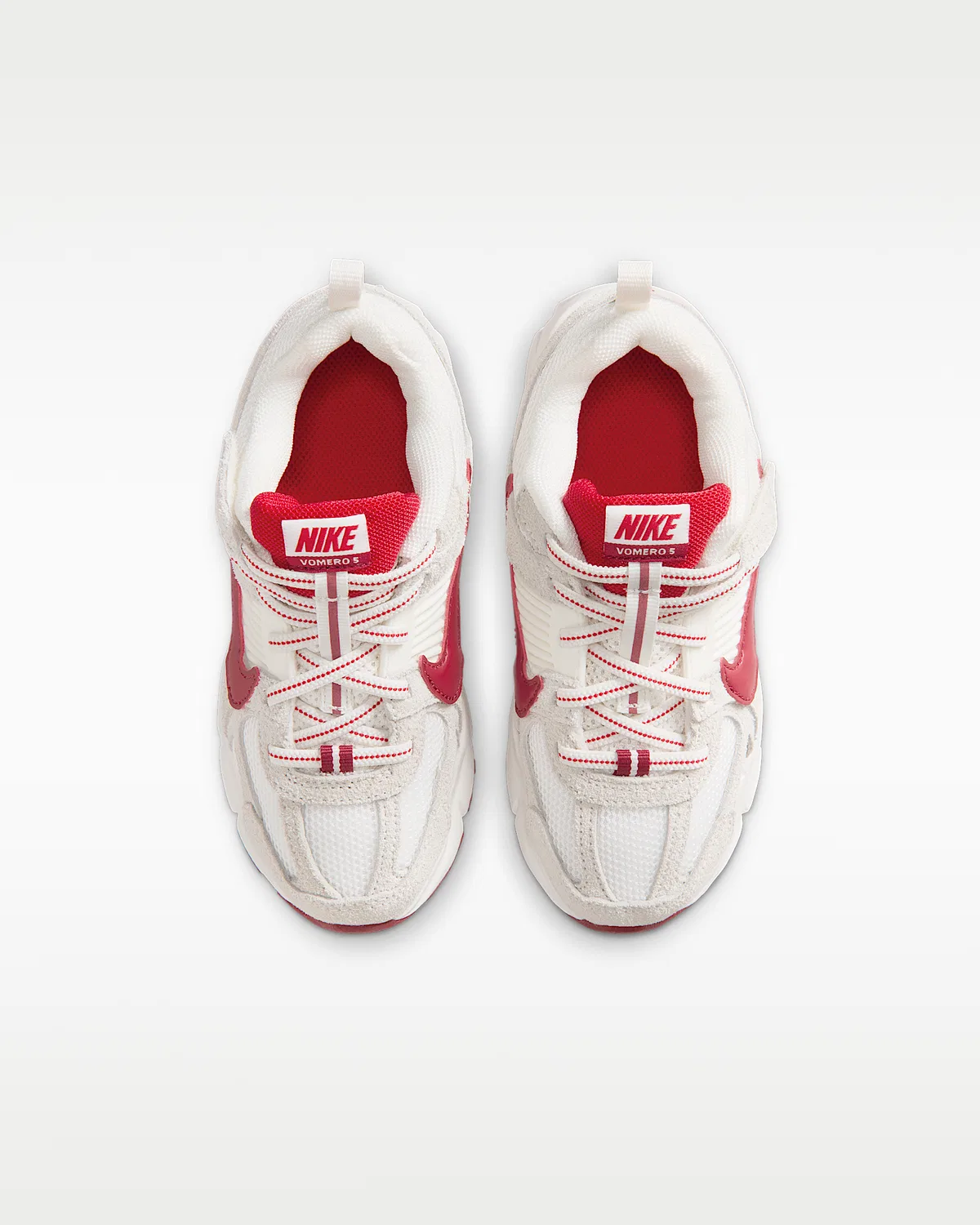 Детские кроссовки Nike Vomero 5 SE, Sail/Team Crimson/University Red — фото 4