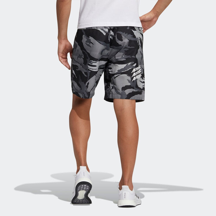 Повседневные шорты мужские бледно-сероватые Adidas, цвет Pale grayish — фото 3