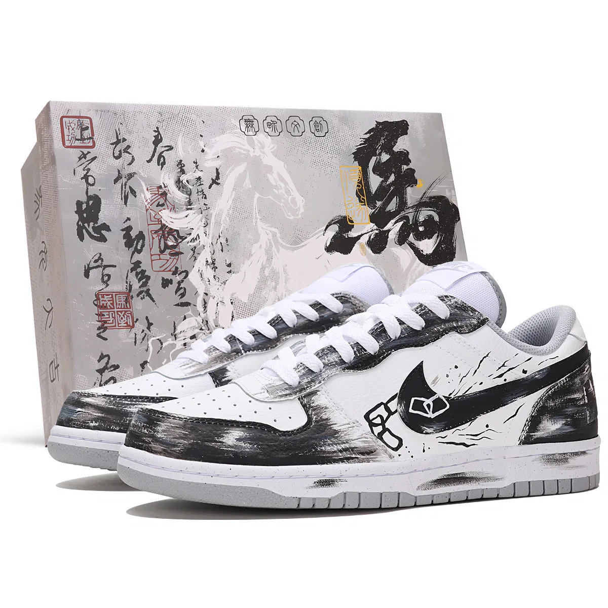 Скейтбордические кроссовки Nike Big Low бело-черные