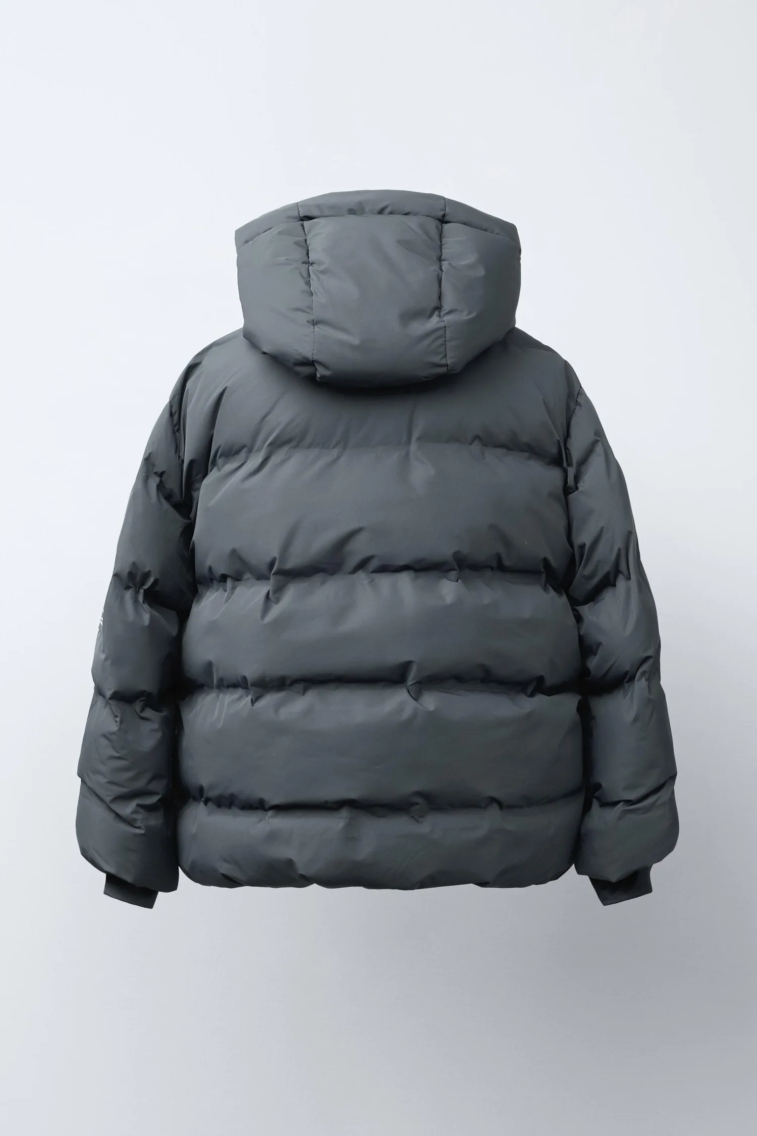Водоотталкивающее стеганое пальто с этикеткой Zara, серый — фото 4