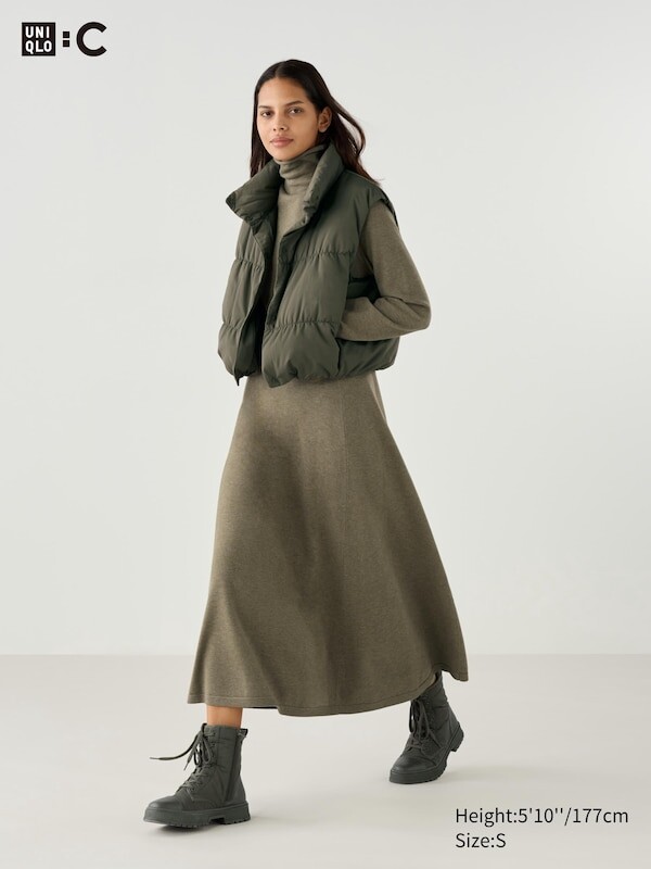

Расклешенное платье из гладкого суфле Uniqlo, бежевый