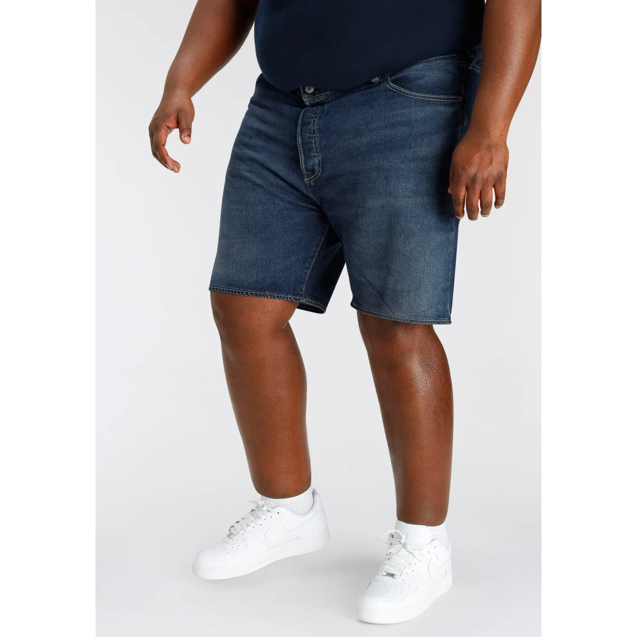 

Джинсы-бермуды Levi's Plus "501 HEMMED SHORTS", с эластичным наполнением, синий