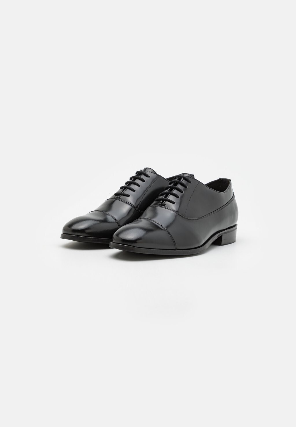 

Деловые туфли на шнуровке LEATHER Zign, черный
