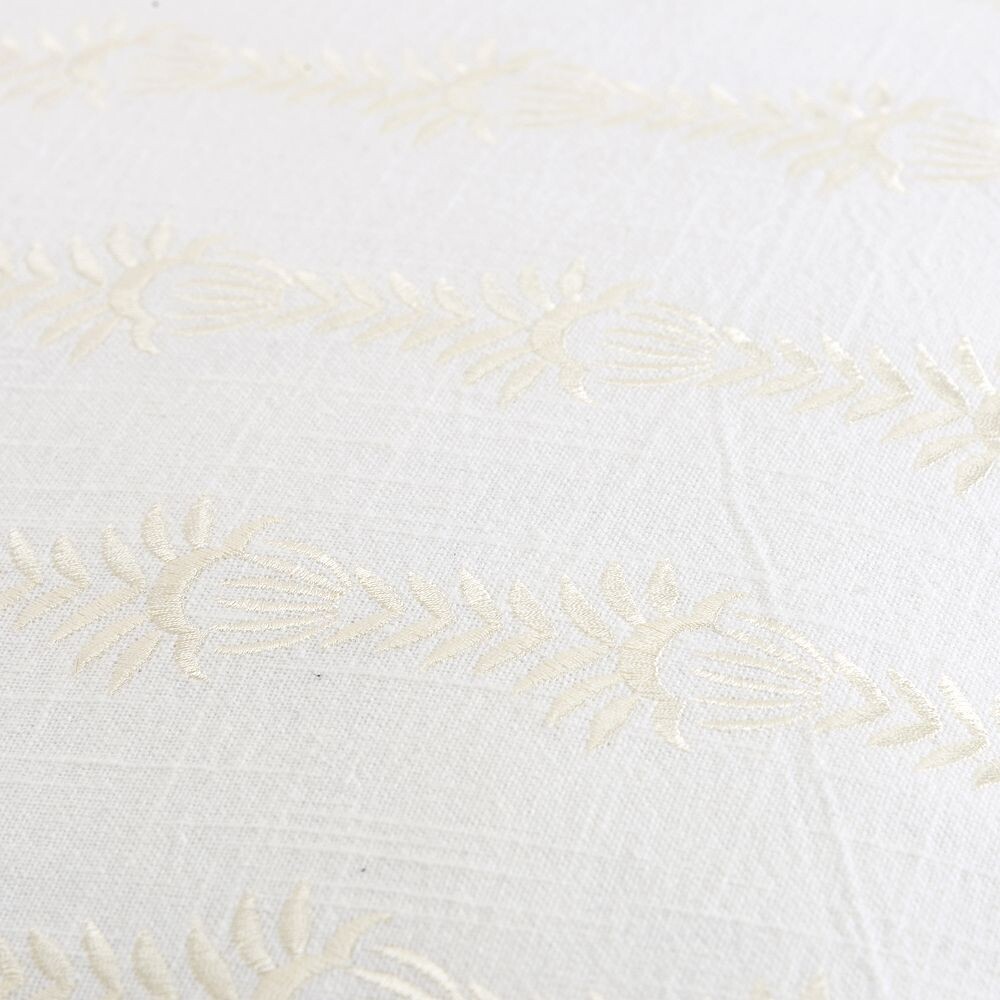 

Декоративная подушка Rizzy Home Isla, цвет Taupe