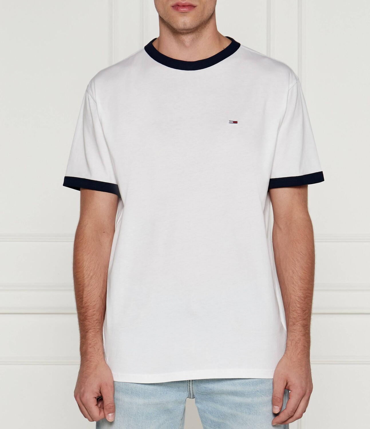 

Футболка Tommy Jeans Slim Fit, белый