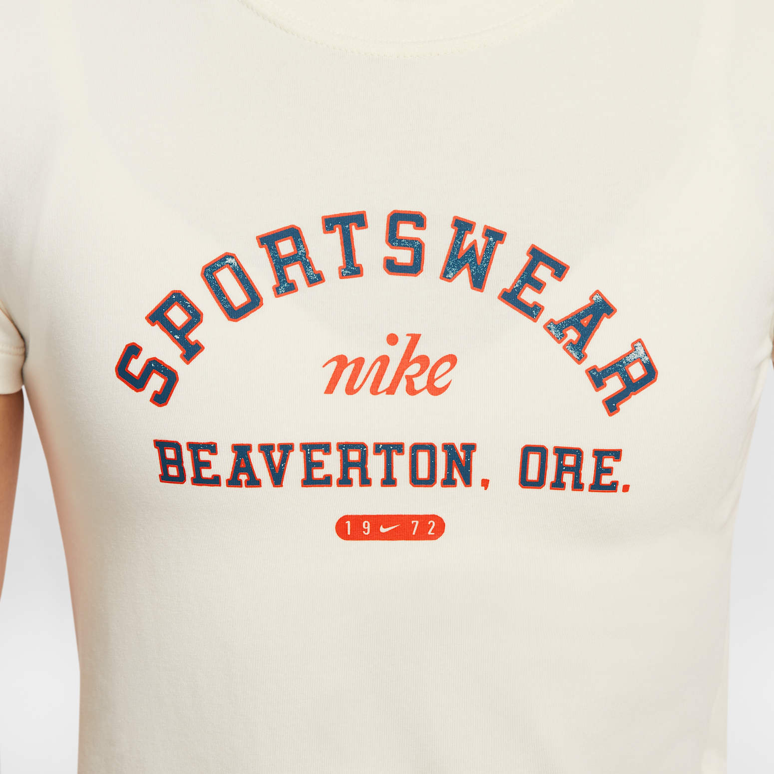 Футболка (WMNS) Nike Sportswear Phoenix Slim Short Sleeve T-Shirt 'Pale Ivory' — фото 4