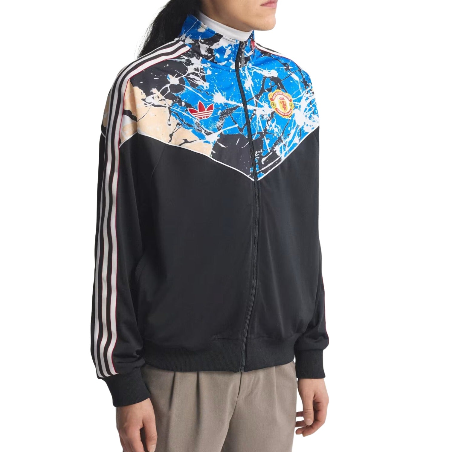 Спортивная футболка Adidas Manchester United x Stone Roses 'Black Multi Color' — фото 2