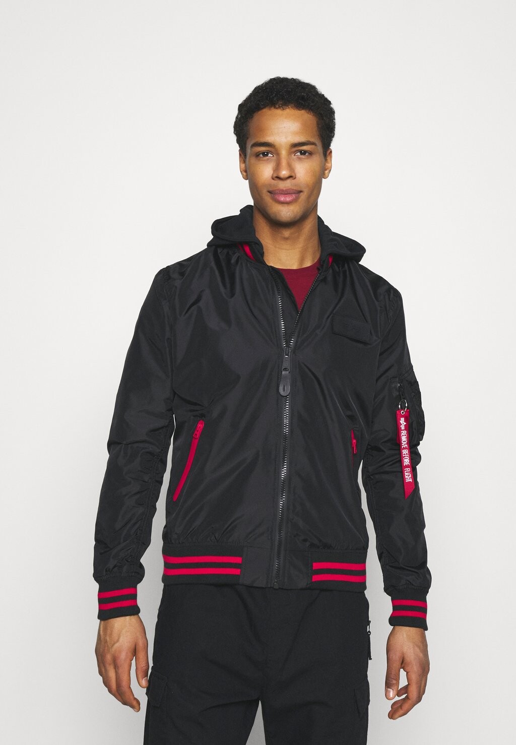 

Летняя куртка Alpha Industries, черный