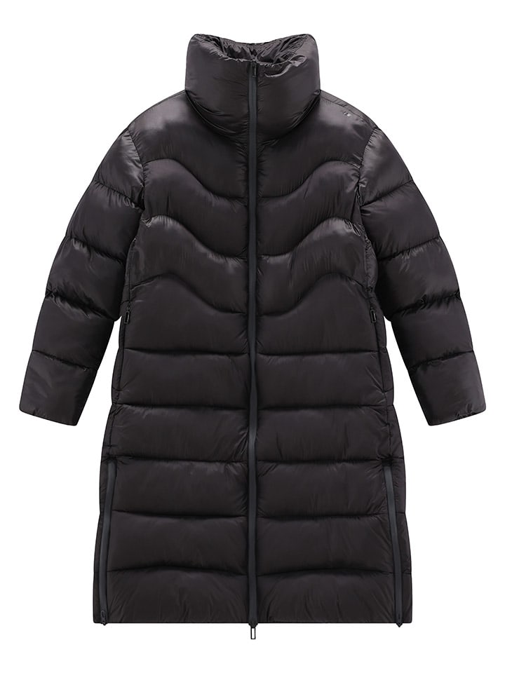 

Jeanne Baret Стеганое пальто «Холли» черного цвета