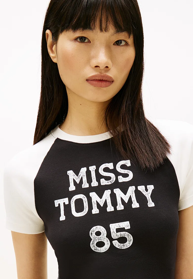 Футболка, Slim Fit, с рукавами реглан, Tommy Jeans Tommy Hilfiger, черный/мультиколор — фото 3