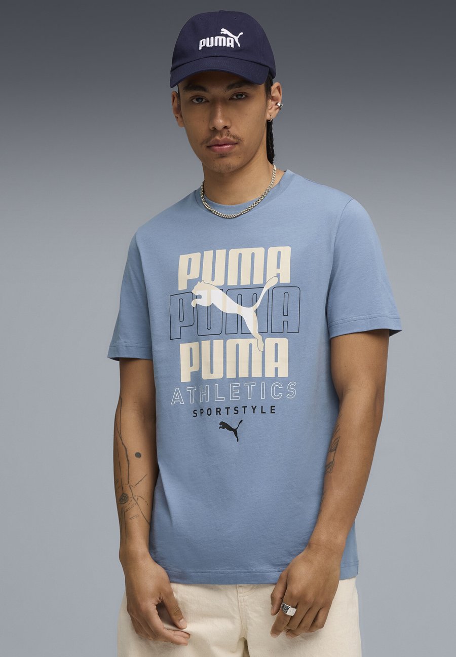 

Футболка Puma GRAPHIC STACKED, Cool Blue/Blue