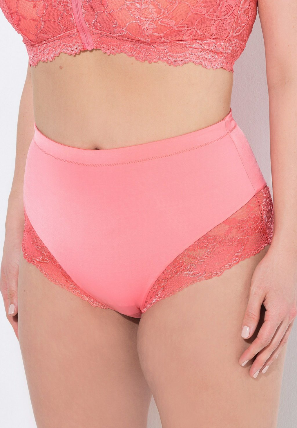 

Трусы TRANSPARENTE HINTEN GERAFFT Ulla Popken, коралловый