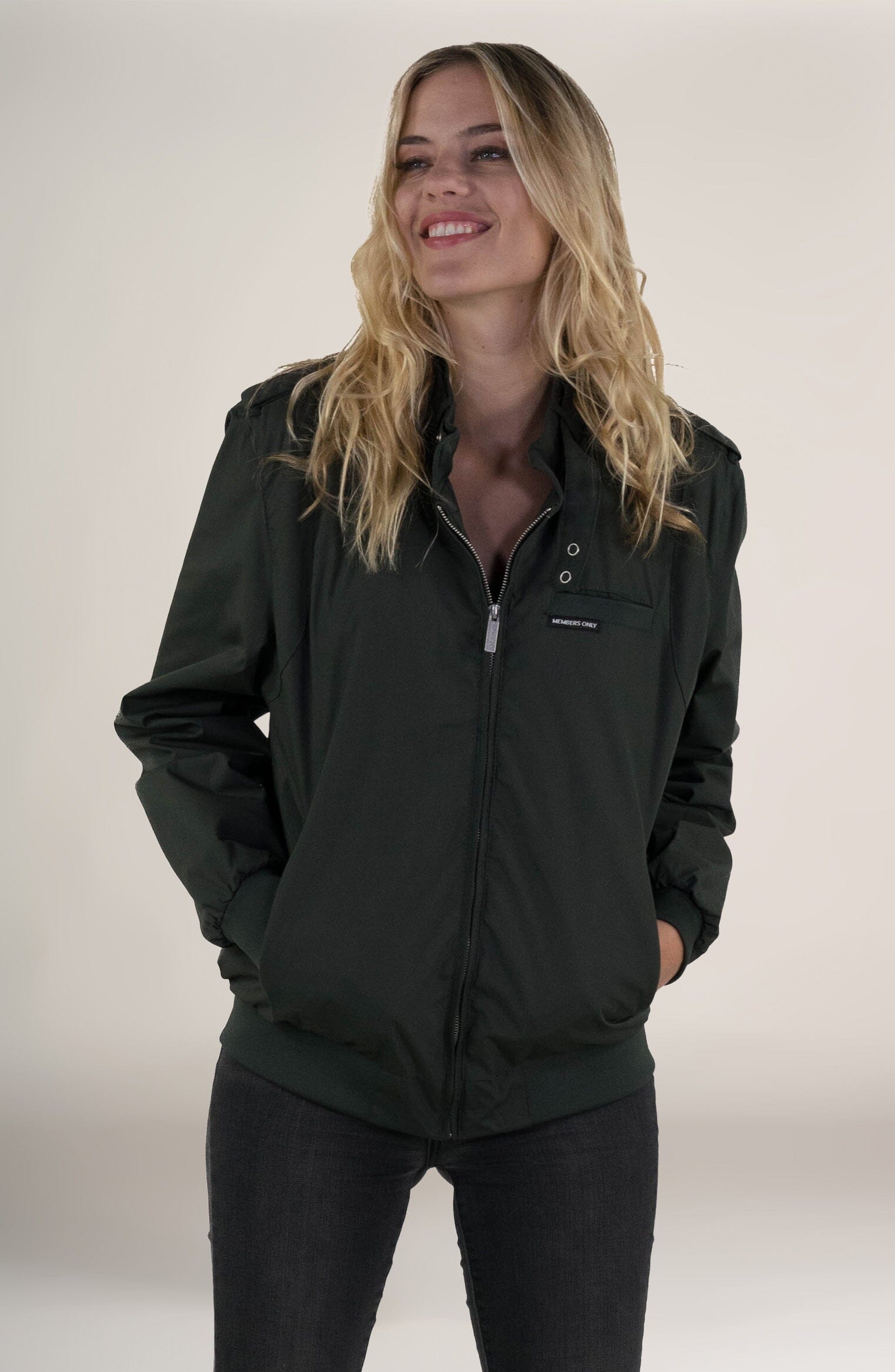 

Женская классическая куртка Iconic Racer Oversize Members Only, темно-зеленый