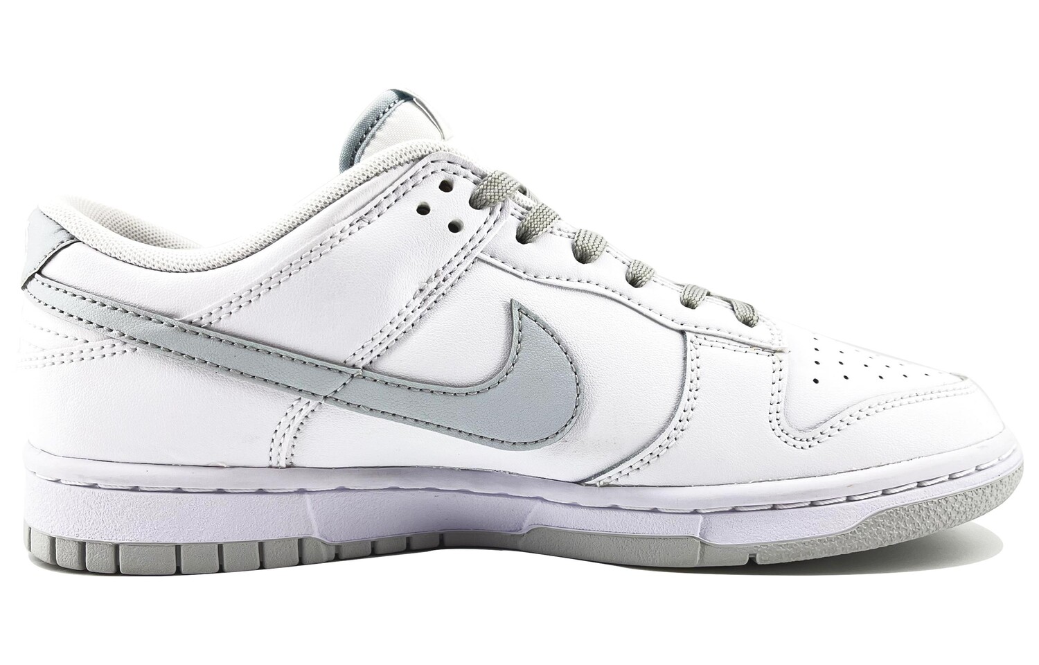 

Мужские кроссовки для скейтбординга Nike Dunk, White