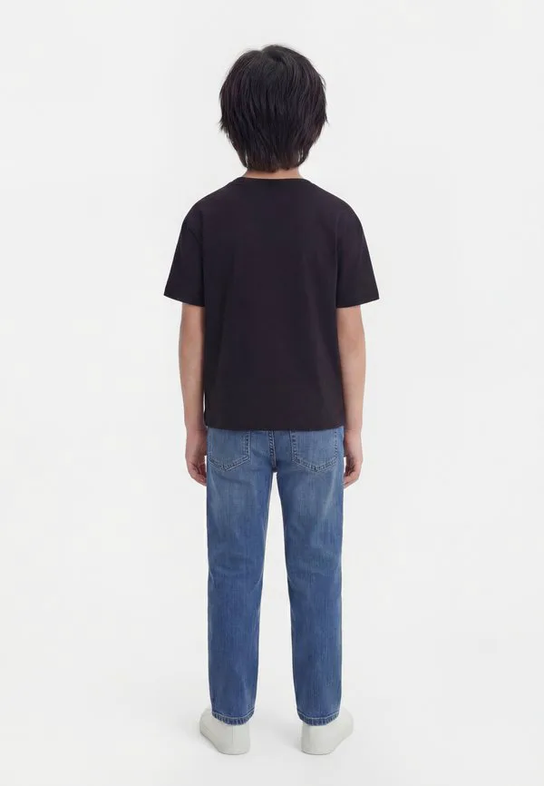 Футболка унисекс с принтом Calvin Klein Jeans, Black — фото 2