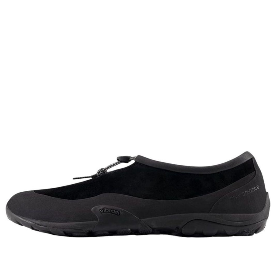 

Кроссовки New Balance MT10T 'Tokyo Design Studio Black', черный