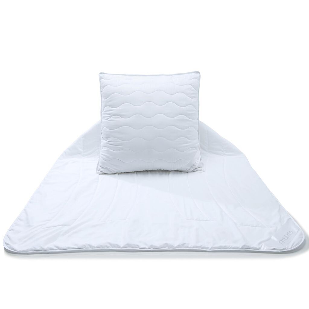 

Одеяло Ambiente Summer Light 1x 155x220 + 1x 80x80 PES микрофибра 340г + 1300г волнистая стежка aqua-textil
